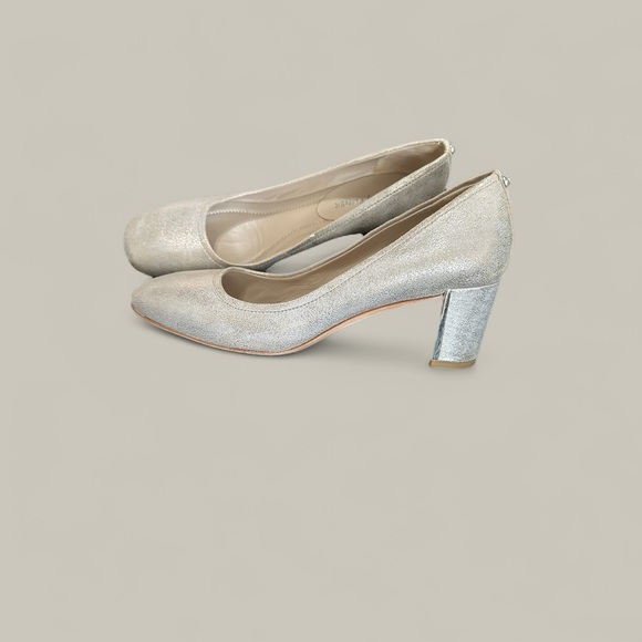 Donald J. Pliner Silver Heels Elegant Design - Picture 2 of 9